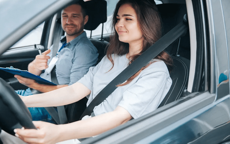 improve-Your-Driving-Skills-with-a-car-driving-instructor