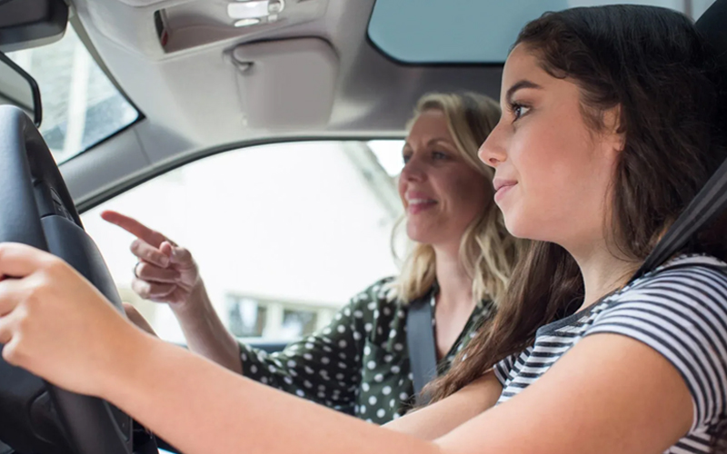 Safe-Driving-Habits-to-Learn-From-Day-One